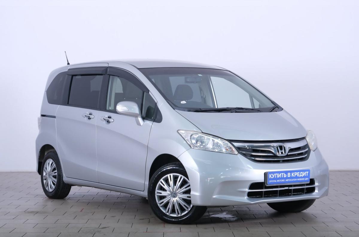 Минивэн Honda Freed 2012 года, 1149000 рублей, Омск