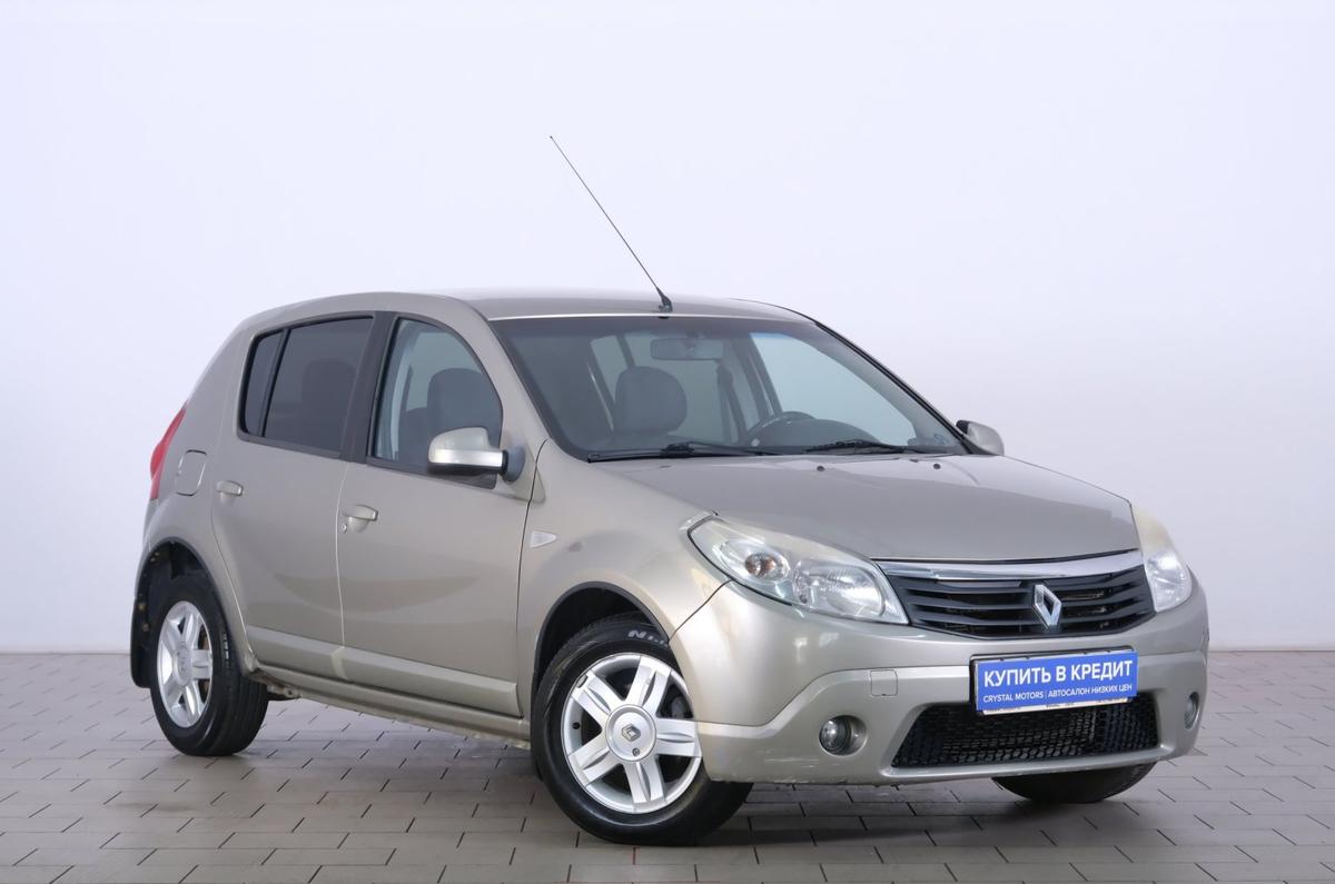 Хетчбэк Renault Sandero 2010 года, 559000 рублей, Омск