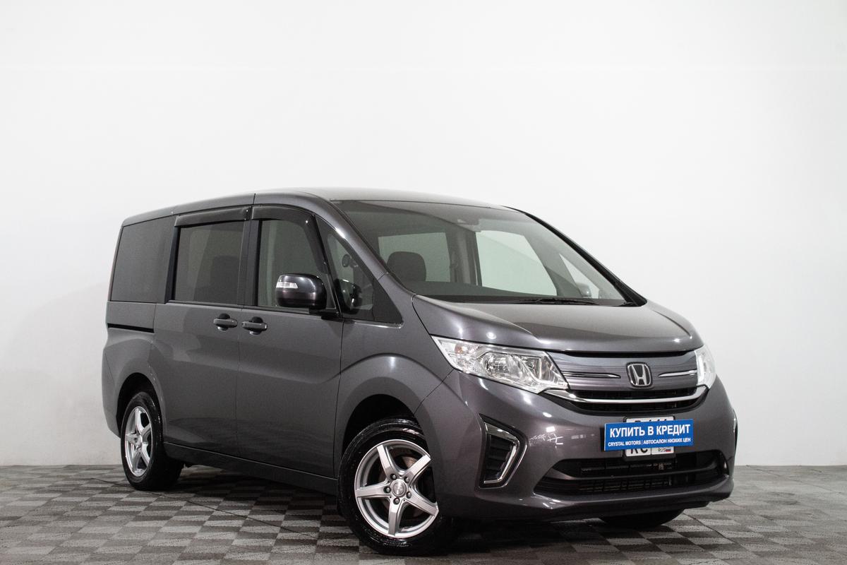 Минивэн Honda Stepwgn 2019 года, 2039000 рублей, Сургут