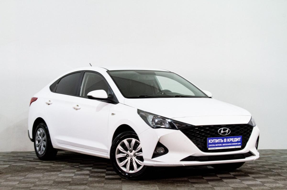 Седан Hyundai Solaris 2022 года, 1799000 рублей, Сургут