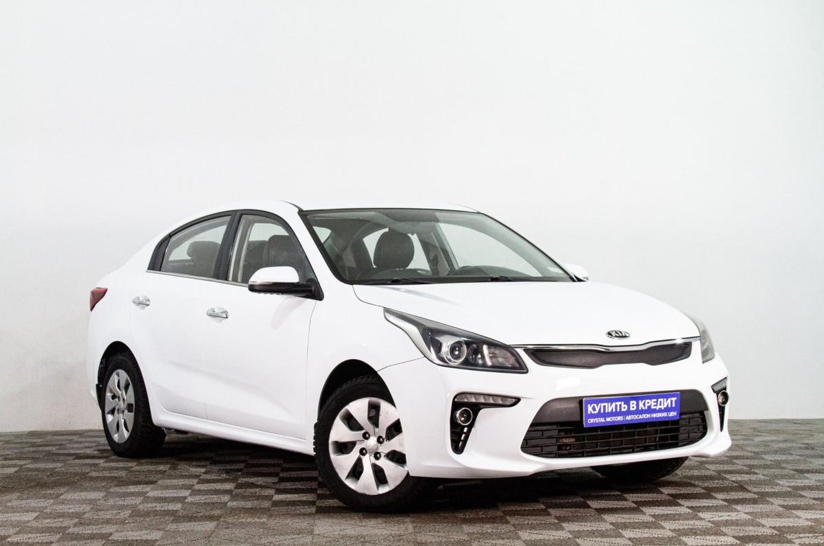 Седан Kia Rio 2017 года, 1089000 рублей, Сургут