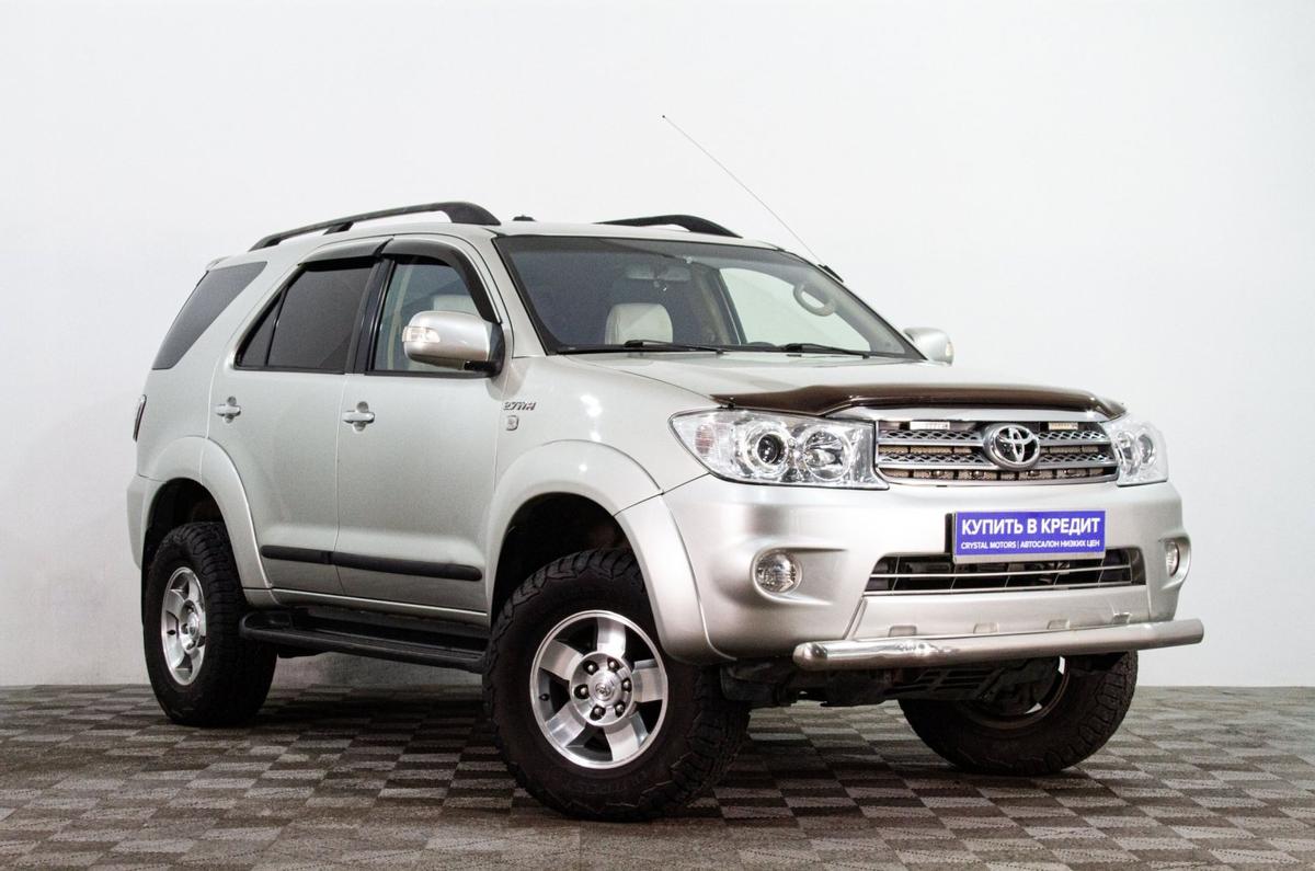Внедорожник Toyota Fortuner 2010 года, 2609000 рублей, Сургут