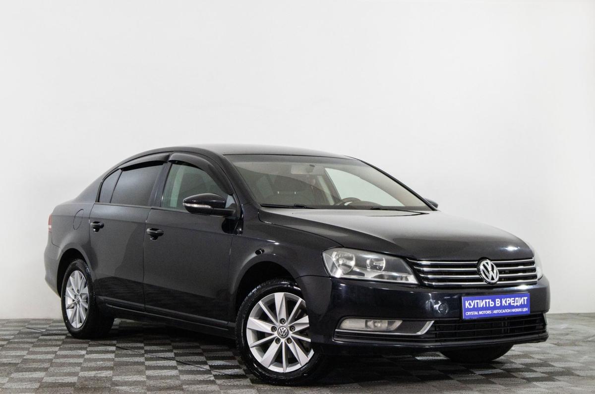 Седан Volkswagen Passat 2011 года, 939000 рублей, Сургут