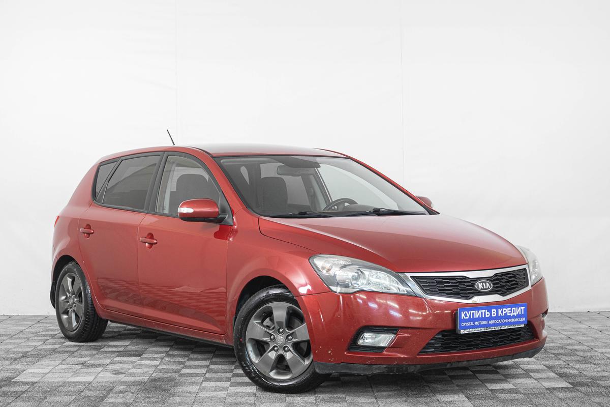 Хетчбэк Kia Ceed 2011 года, 799000 рублей, Кемерово