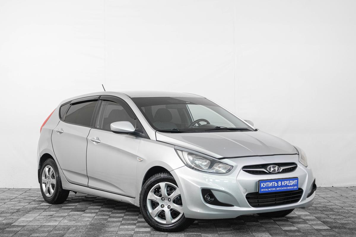 Хетчбэк Hyundai Solaris 2012 года, 729000 рублей, Кемерово