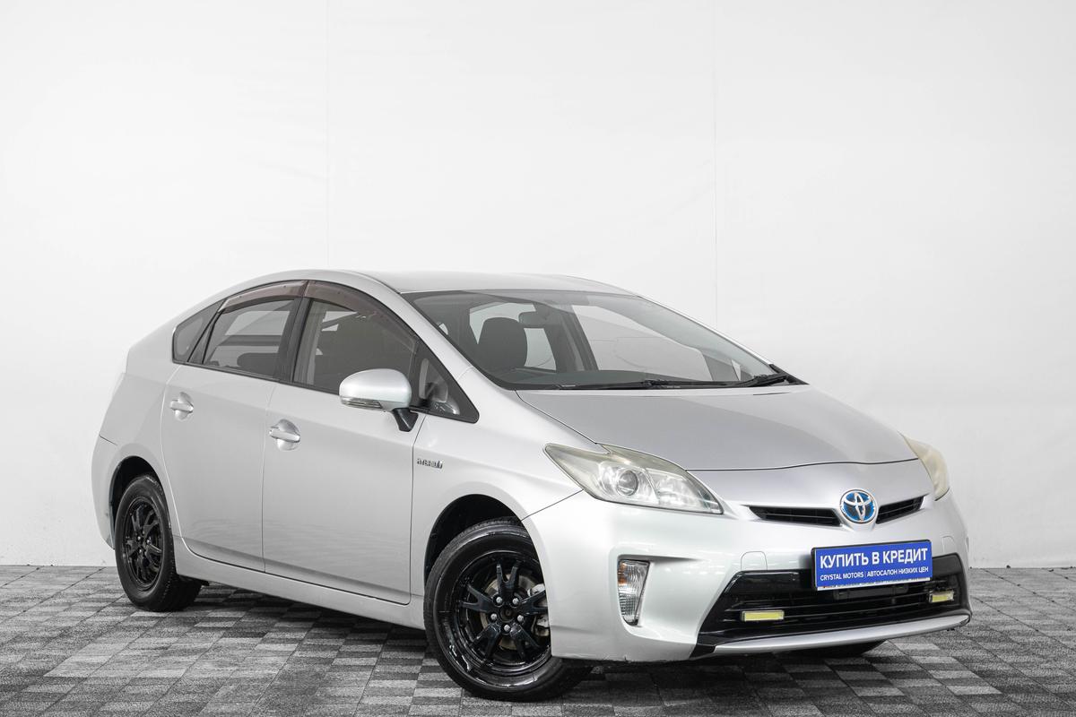 Лифтбек Toyota Prius 2012 года, 1049000 рублей, Кемерово