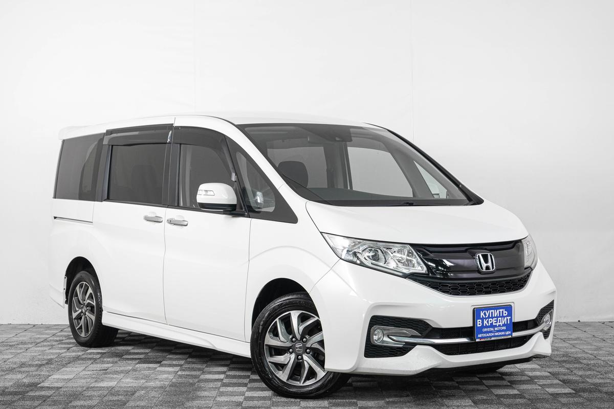 Минивэн Honda Stepwgn Spada 2016 года, 1699000 рублей, Кемерово