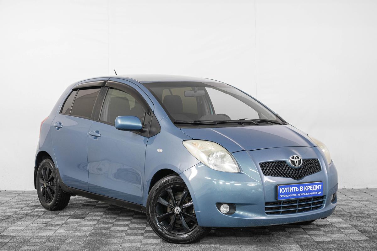 Хетчбэк Toyota Yaris 2007 года, 669000 рублей, Кемерово