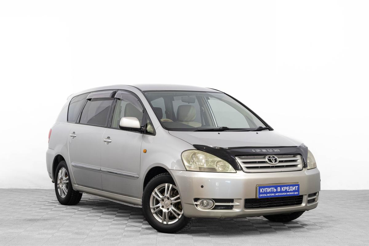 Минивэн Toyota Ipsum 2001 года, 799000 рублей, Барнаул