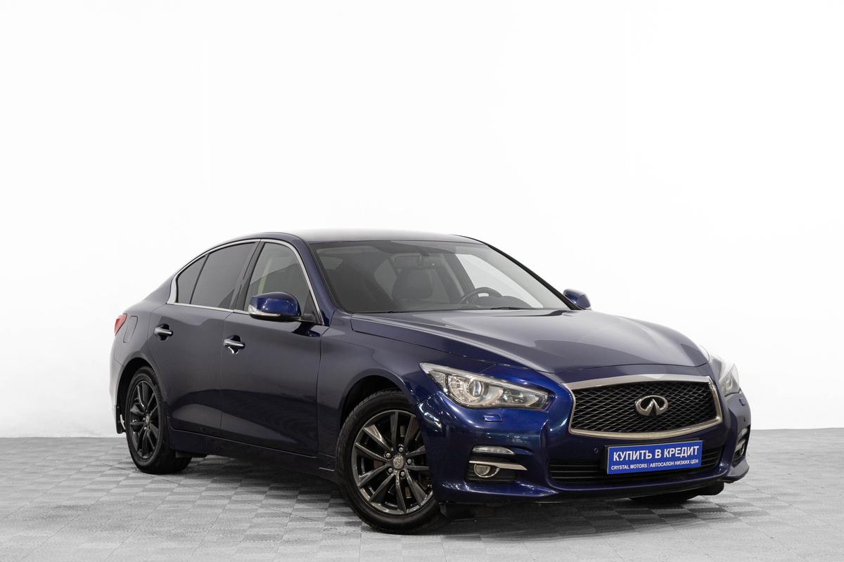 Седан Infiniti Q50 2017 года, 1599000 рублей, Барнаул