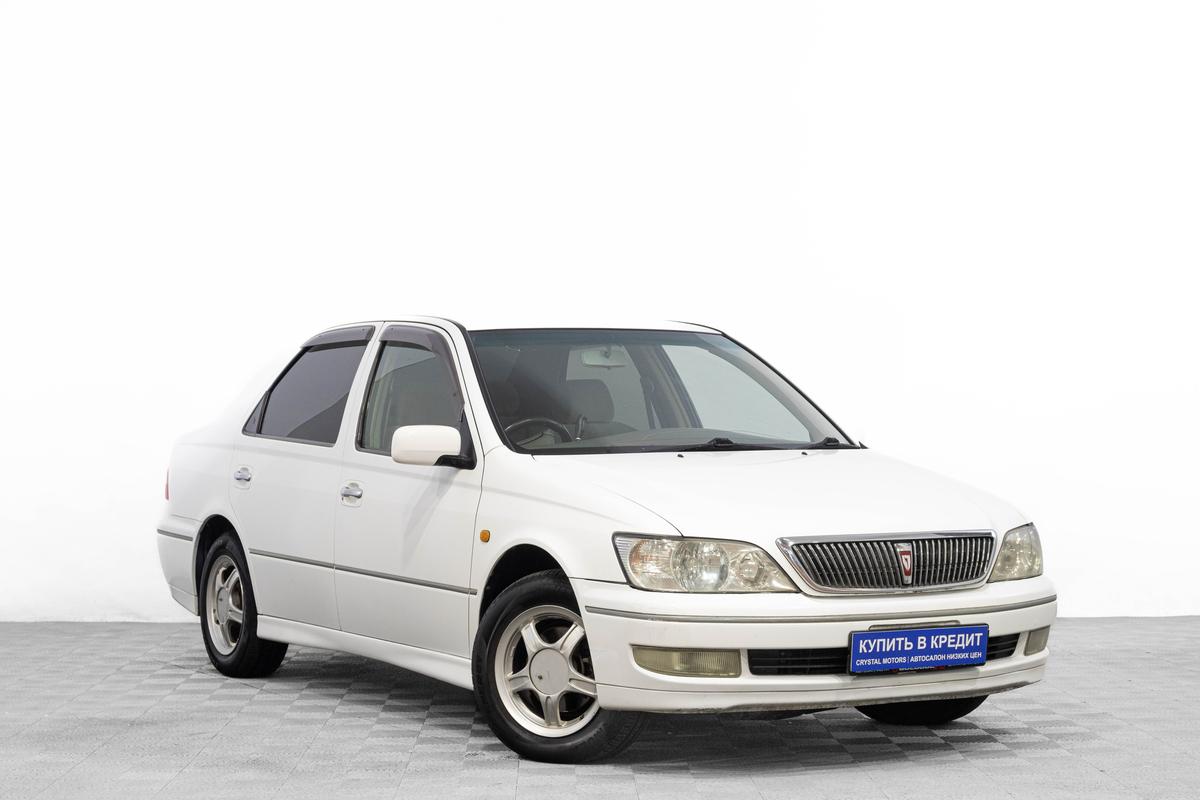 Седан Toyota Vista 2000 года, 549000 рублей, Барнаул