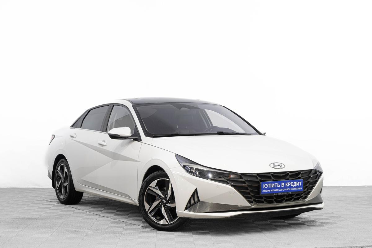 Седан Hyundai Elantra 2020 года, 1899000 рублей, Барнаул