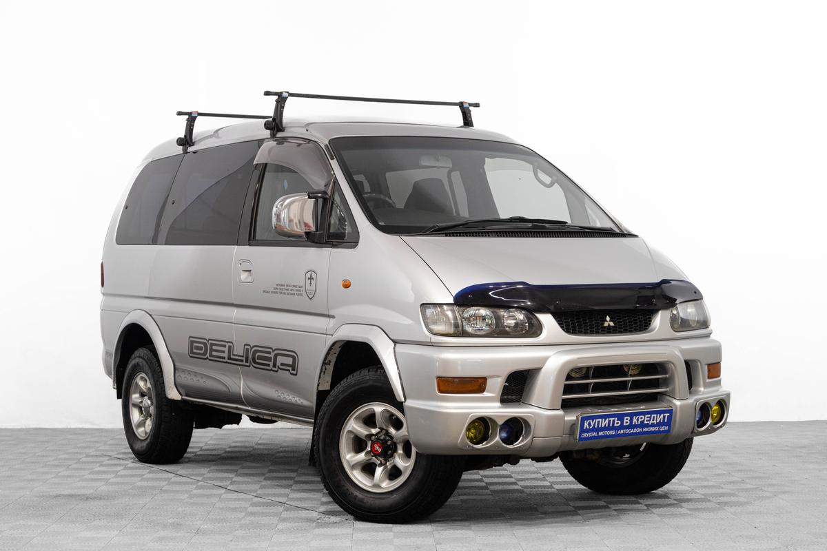 Минивэн Mitsubishi Delica 2002 года, 1799000 рублей, Барнаул