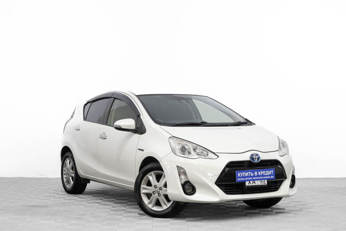 Хетчбэк Toyota Aqua 2016 года, 1099000 рублей, Барнаул