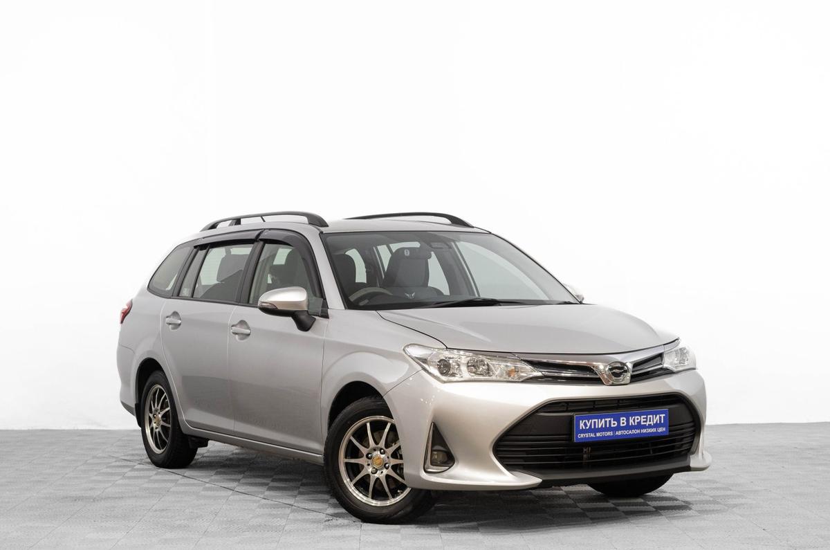 Универсал Toyota Corolla Fielder 2020 года, 1399000 рублей, Барнаул