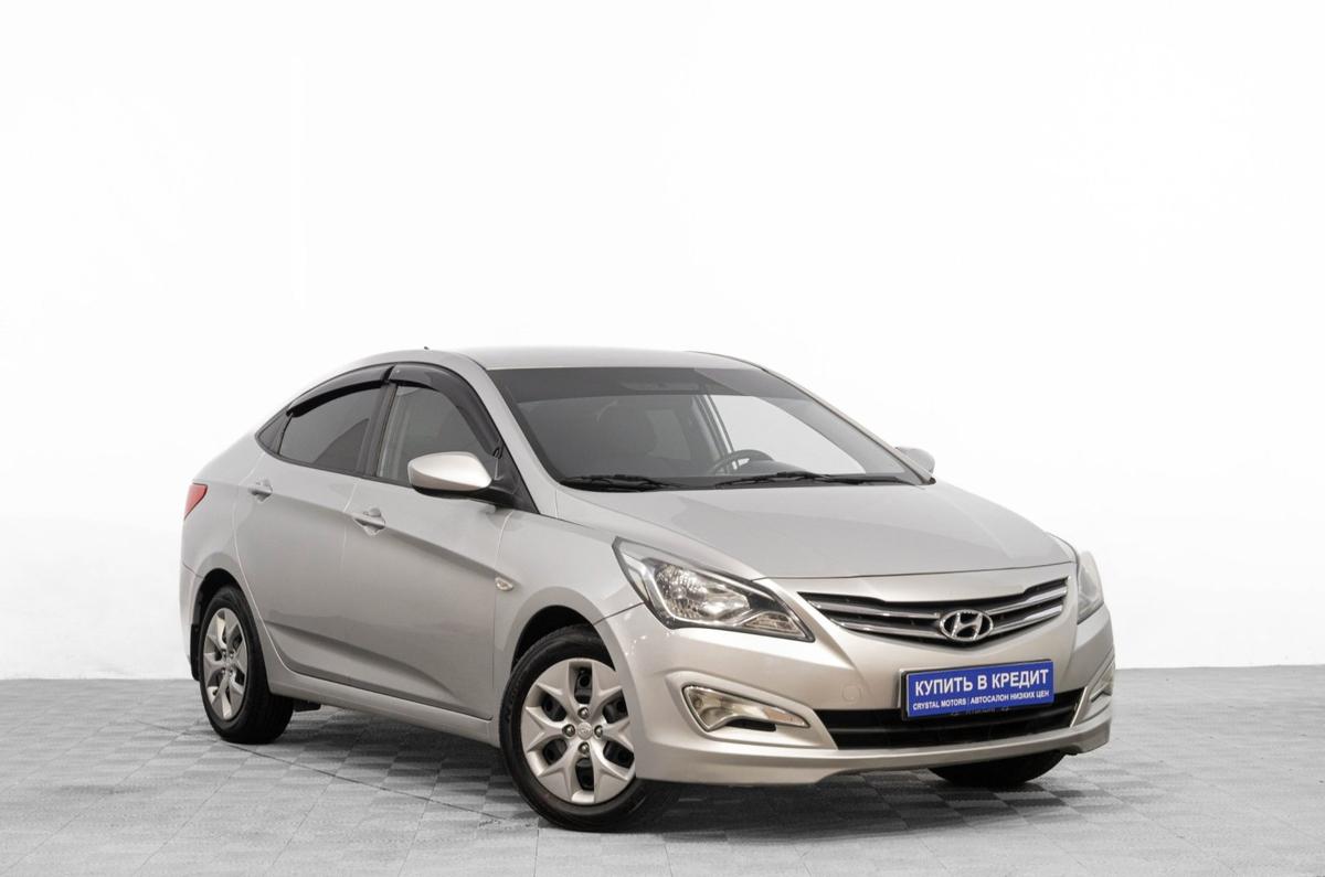 Седан Hyundai Solaris 2015 года, 899000 рублей, Барнаул
