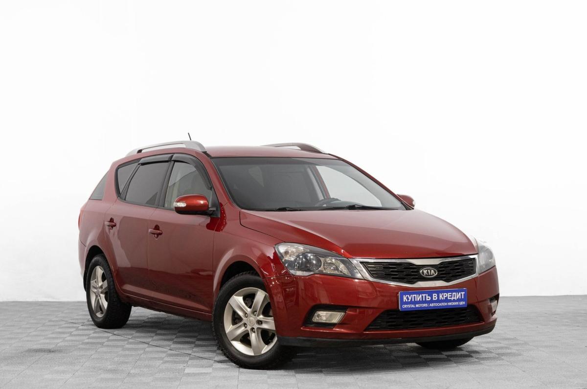 Универсал Kia Ceed 2011 года, 759000 рублей, Барнаул