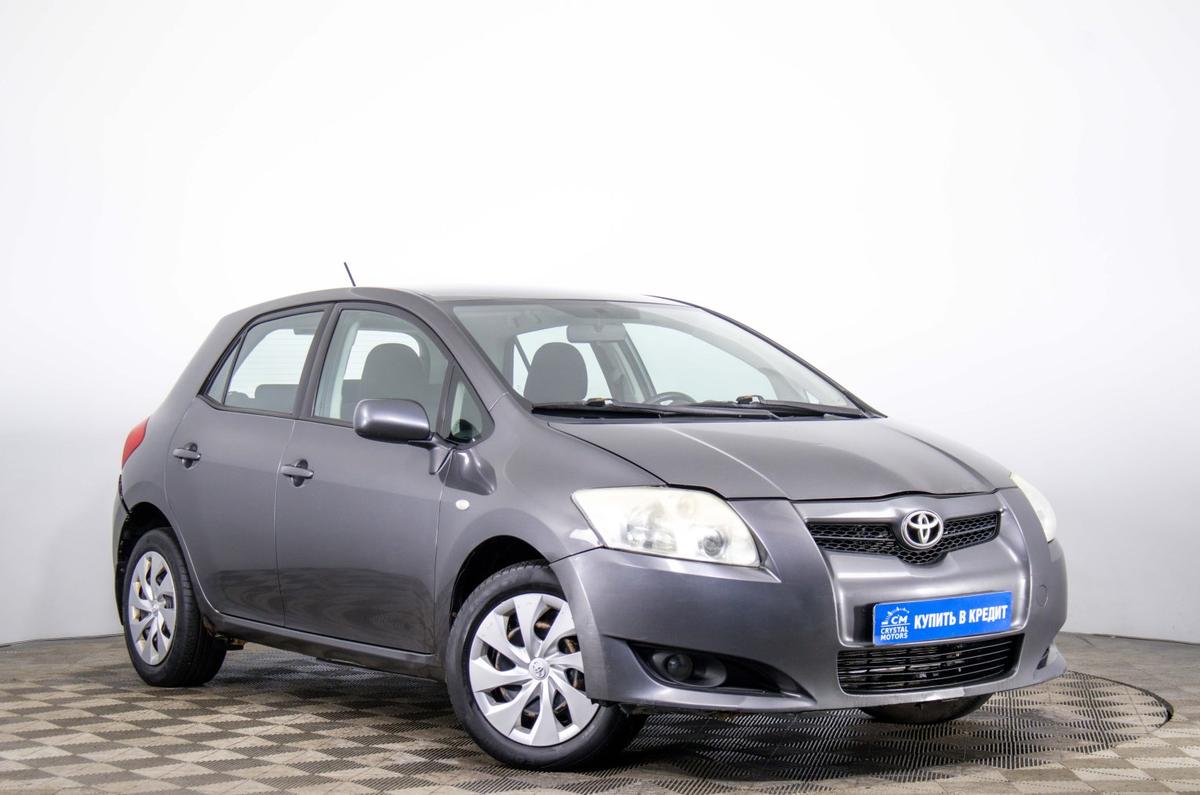 Хетчбэк Toyota Auris 2009 года, 609000 рублей, Пермь