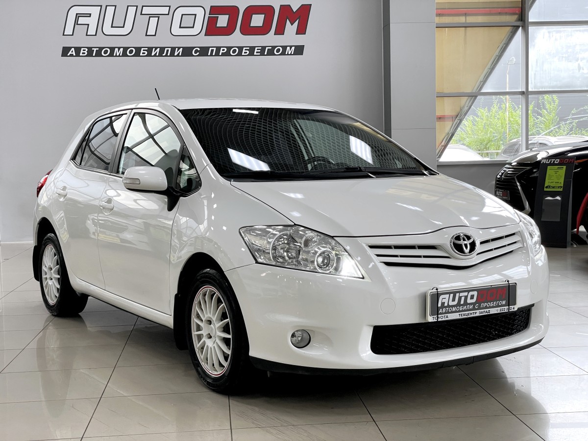 Хетчбэк Toyota Auris 2010 года, 897000 рублей, Солонцы