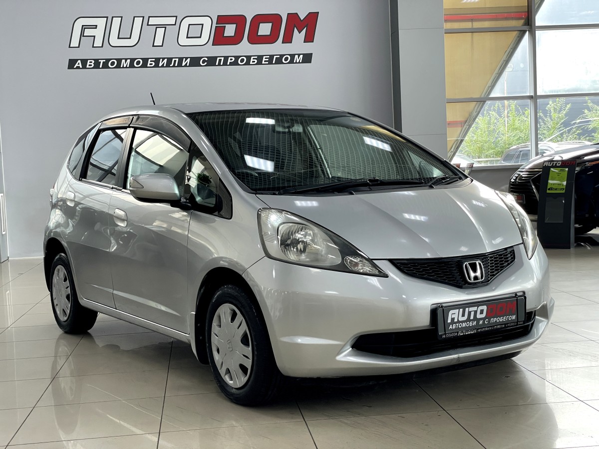 Хетчбэк Honda Fit 2009 года, 647000 рублей, Солонцы