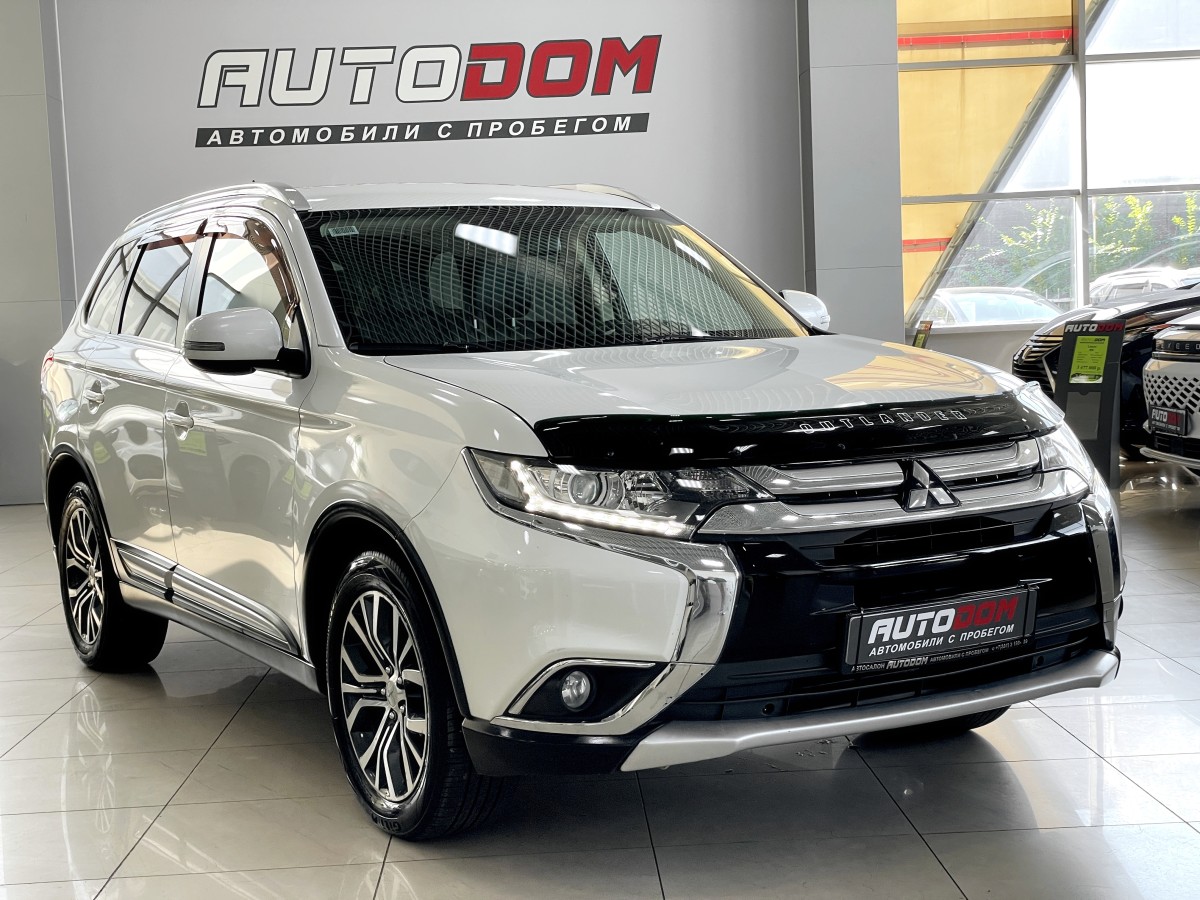 Внедорожник Mitsubishi Outlander 2015 года, 1787000 рублей, Солонцы