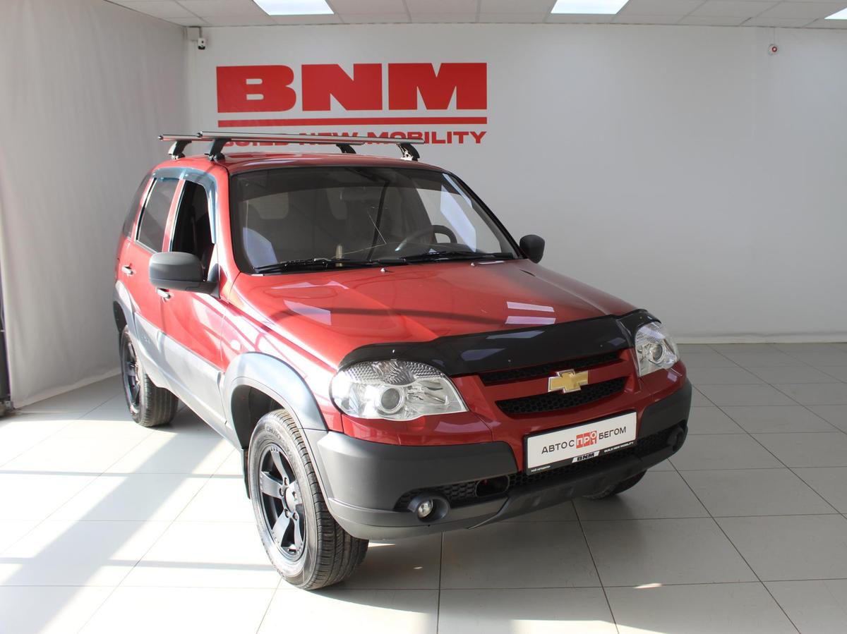 Внедорожник Chevrolet Niva 2013 года, 715000 рублей, Смоленск