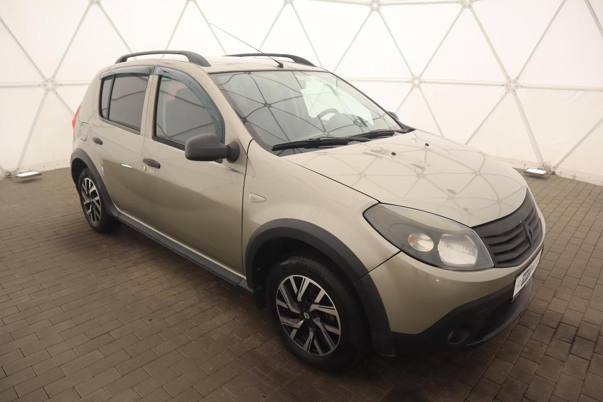 Хэтчбек Renault Sandero 2011 года, 720000 рублей, Орёл