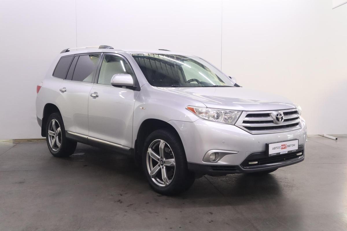 Внедорожник Toyota Highlander 2011 года, 1770000 рублей, Брянск