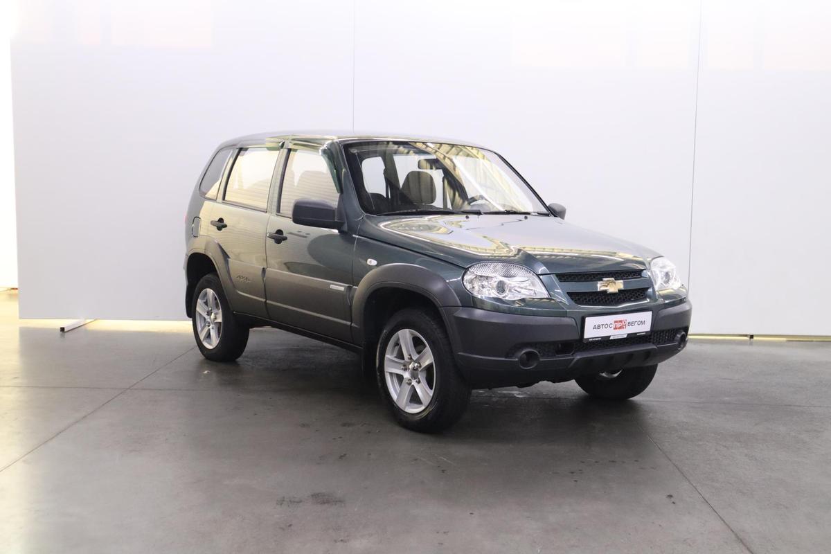 Внедорожник Chevrolet Niva 2013 года, 560000 рублей, Брянск