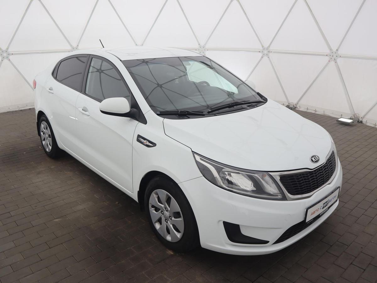 Седан Kia Rio 2014 года, 900000 рублей, Орёл