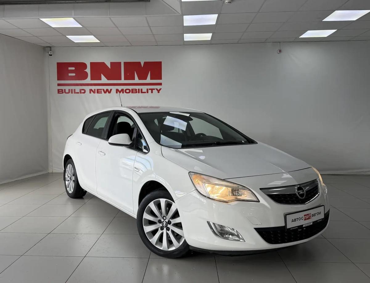 Хэтчбек Opel Astra 2011 года, 690000 рублей, Смоленск
