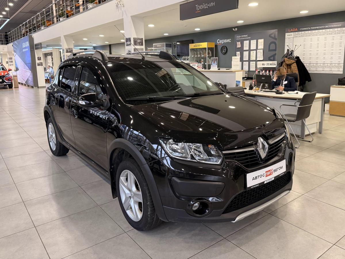 Хэтчбек Renault Sandero 2016 года, 1020000 рублей, Орёл