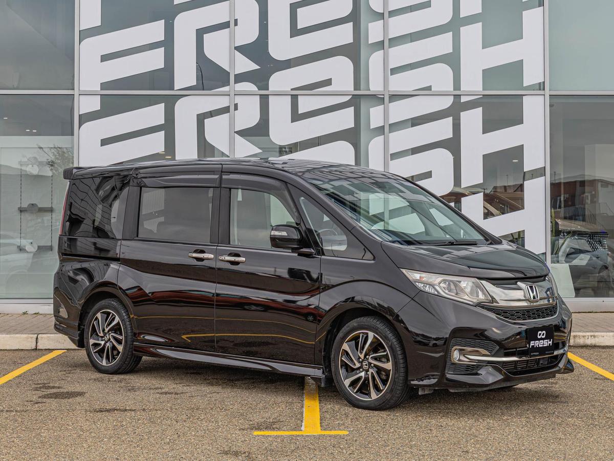 Минивэн Honda Stepwgn Spada 2016 года, 2164000 рублей, Краснодар
