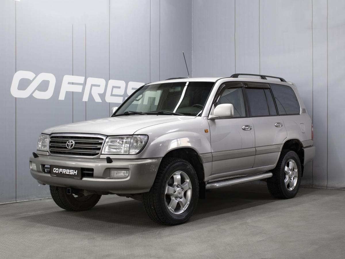 Внедорожник Toyota Land Cruiser 2002 года, 1660000 рублей, Омск