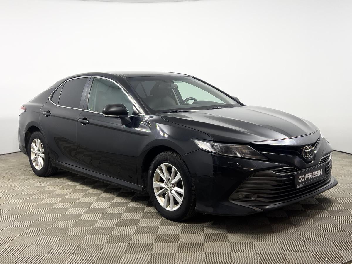 Седан Toyota Camry 2020 года, 1799900 рублей, Казань