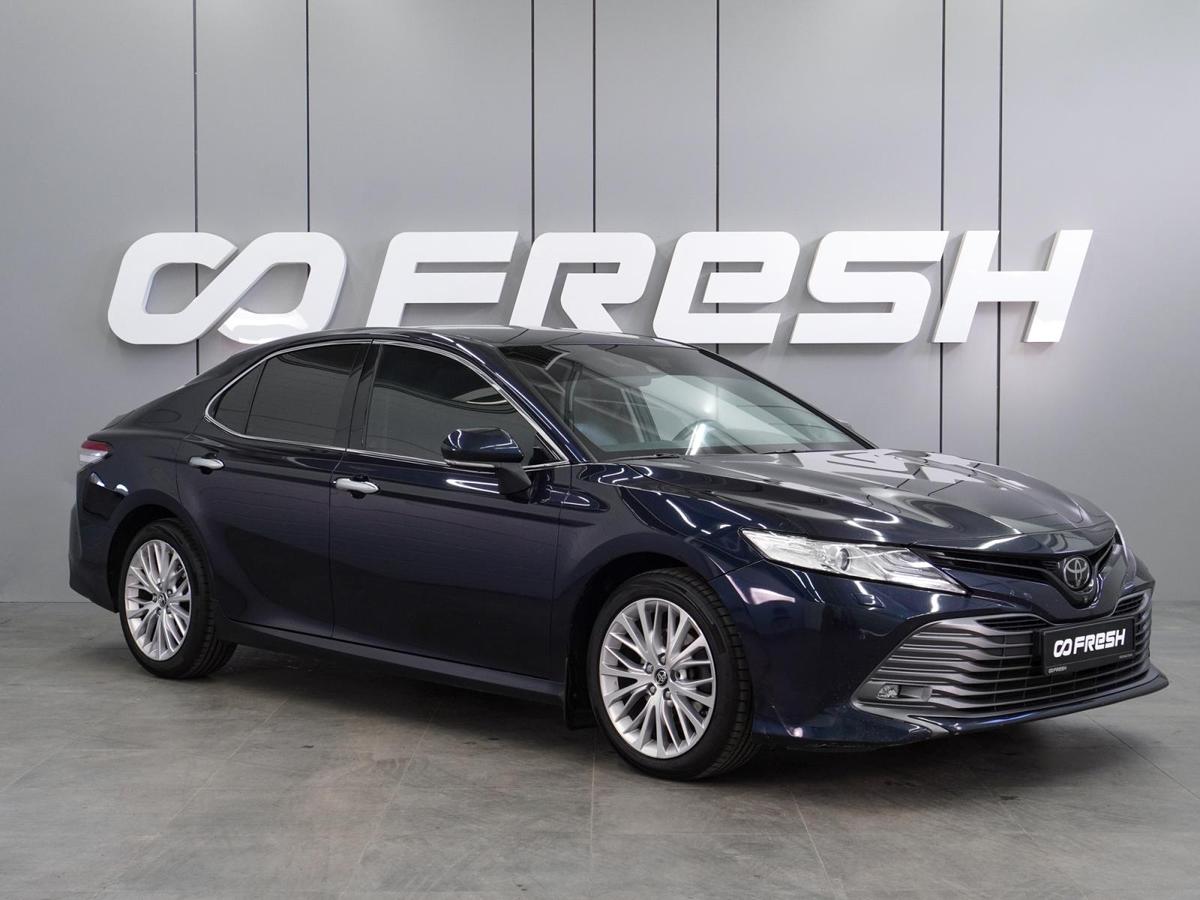 Седан Toyota Camry 2018 года, 2899000 рублей, Воронеж