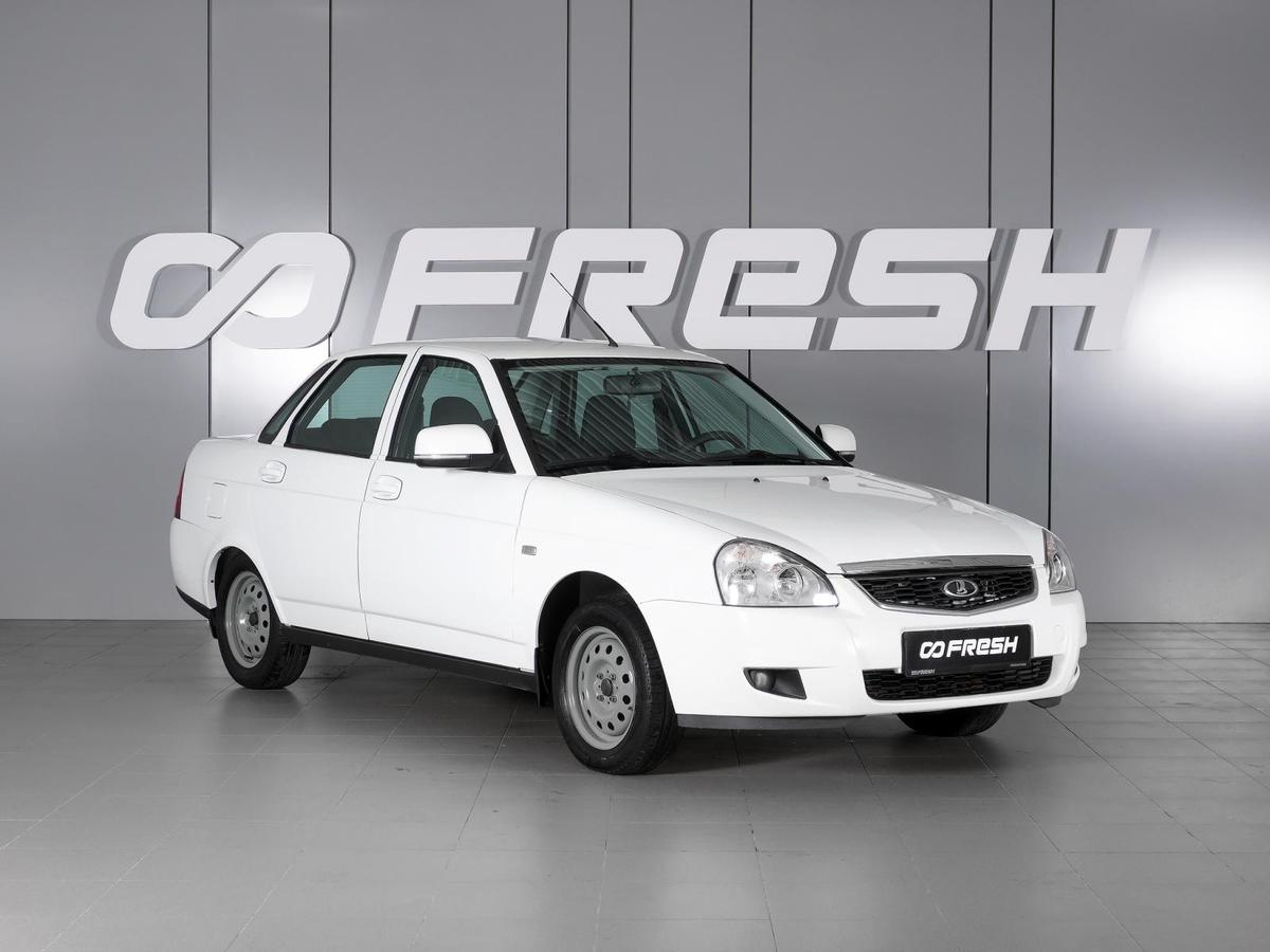 Седан ВАЗ (LADA) Priora 2017 года, 725000 рублей, Красный Пахарь