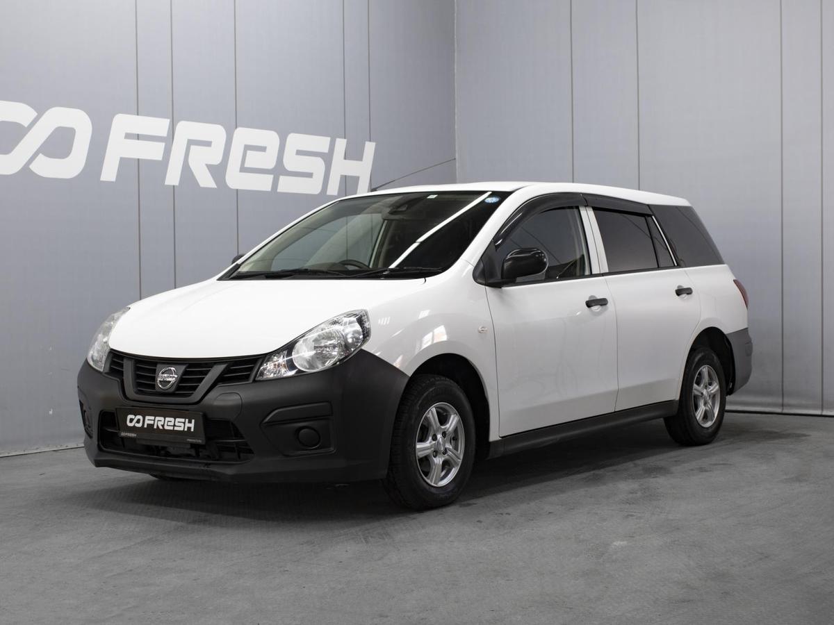Универсал Nissan AD 2018 года, 820000 рублей, Омск