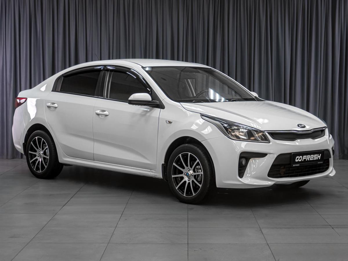 Седан Kia Rio 2018 года, 919000 рублей, Тюмень