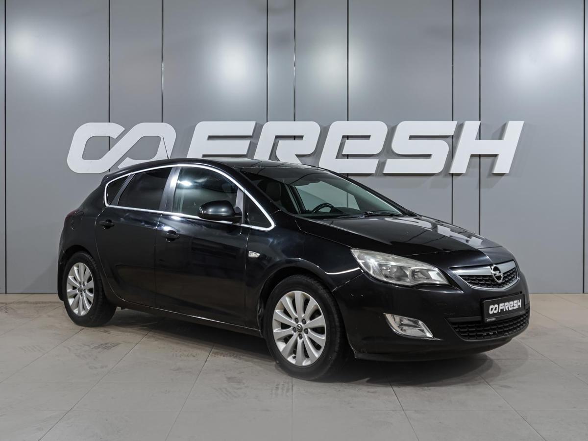Хетчбэк Opel Astra 2011 года, 689000 рублей, Воронеж