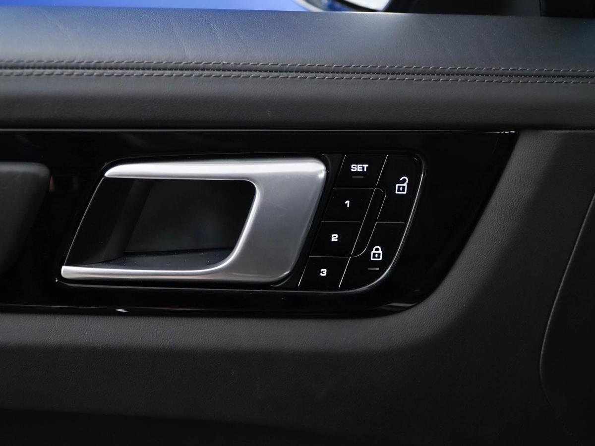Внедорожник Porsche Cayenne Coupe 2019 года, 5596900 рублей, Москва