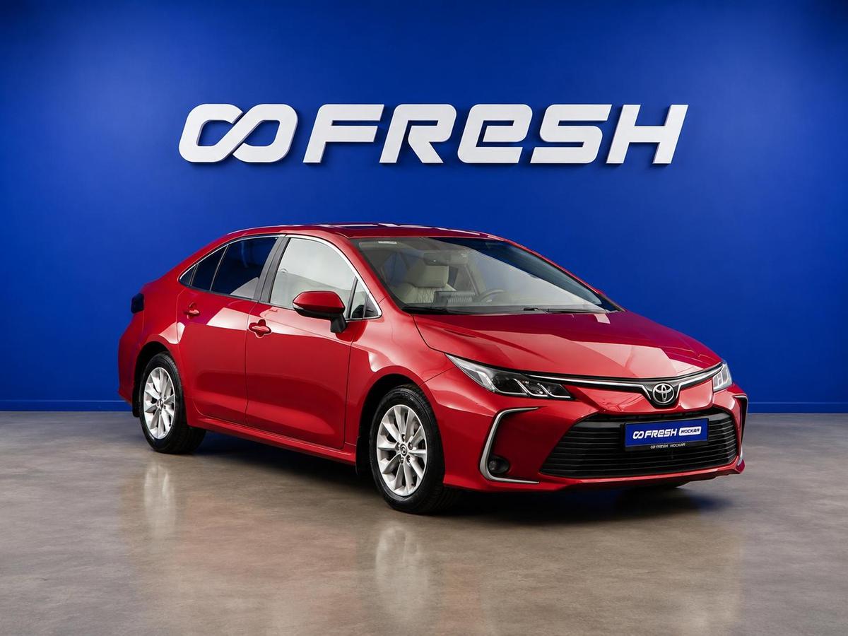 Седан Toyota Corolla 2021 года, 2050000 рублей, Москва