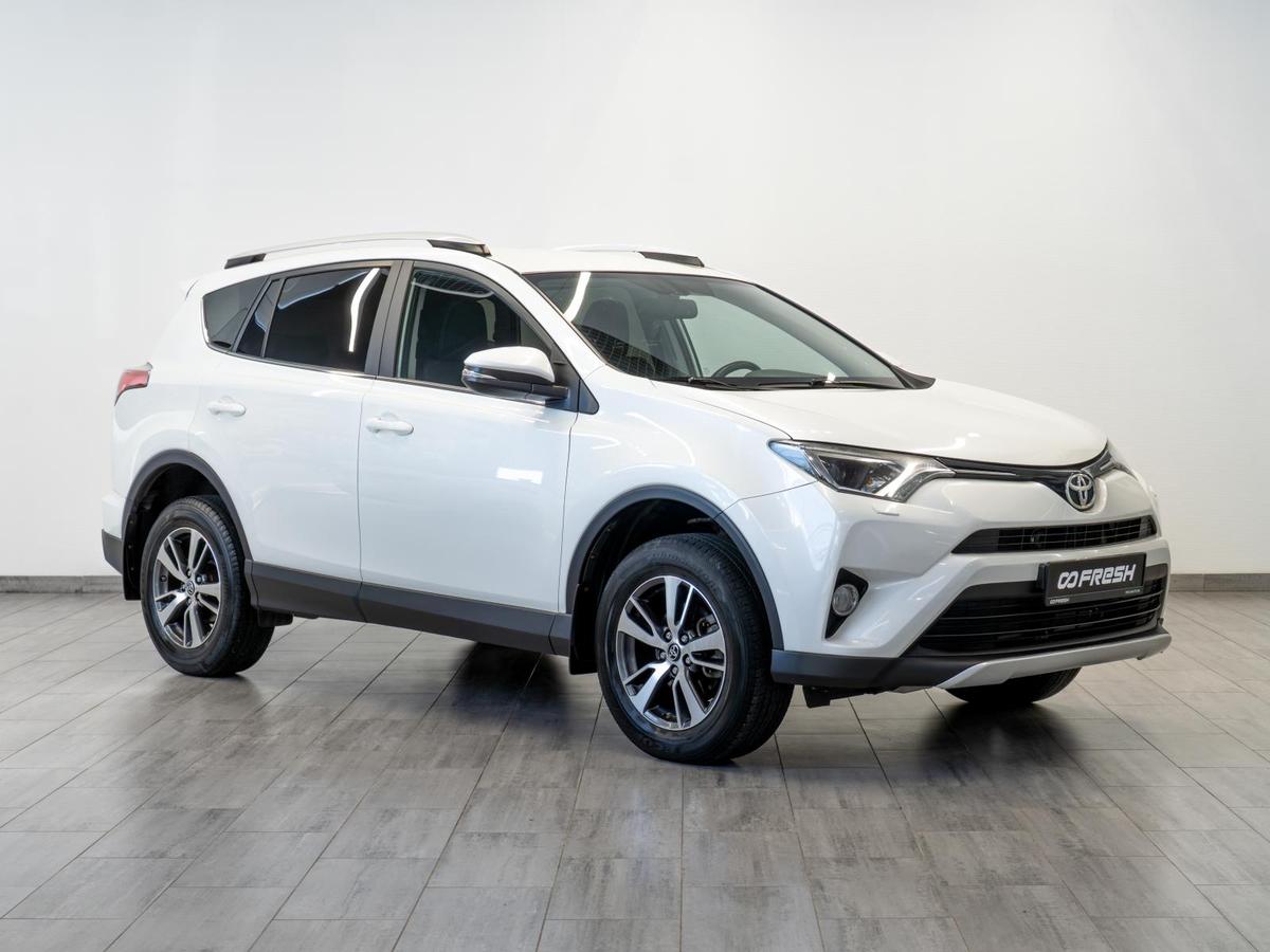 Внедорожник Toyota RAV4 2017 года, 2879000 рублей, Саратов