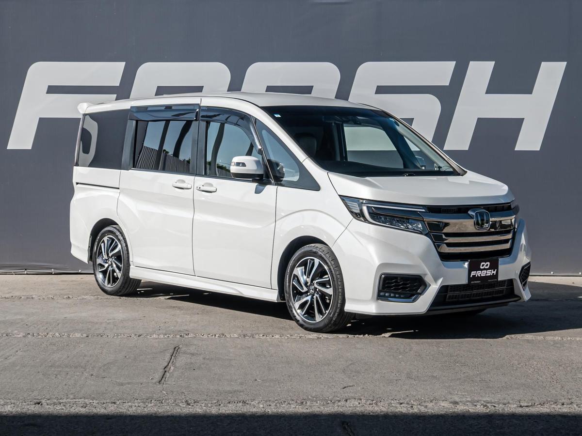 Минивэн Honda Stepwgn Spada 2019 года, 2849000 рублей, Краснодар