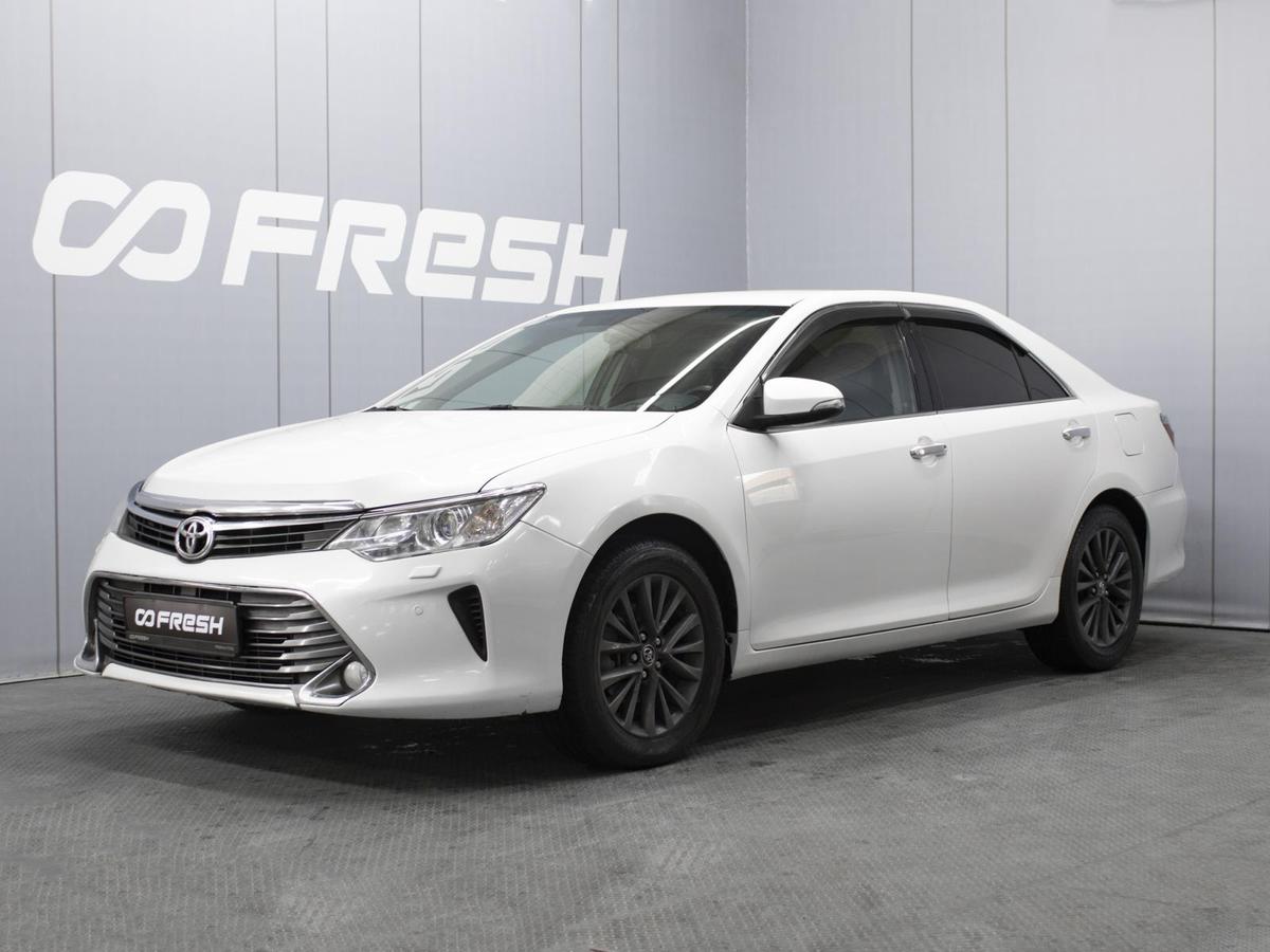 Седан Toyota Camry 2016 года, 2180000 рублей, Омск