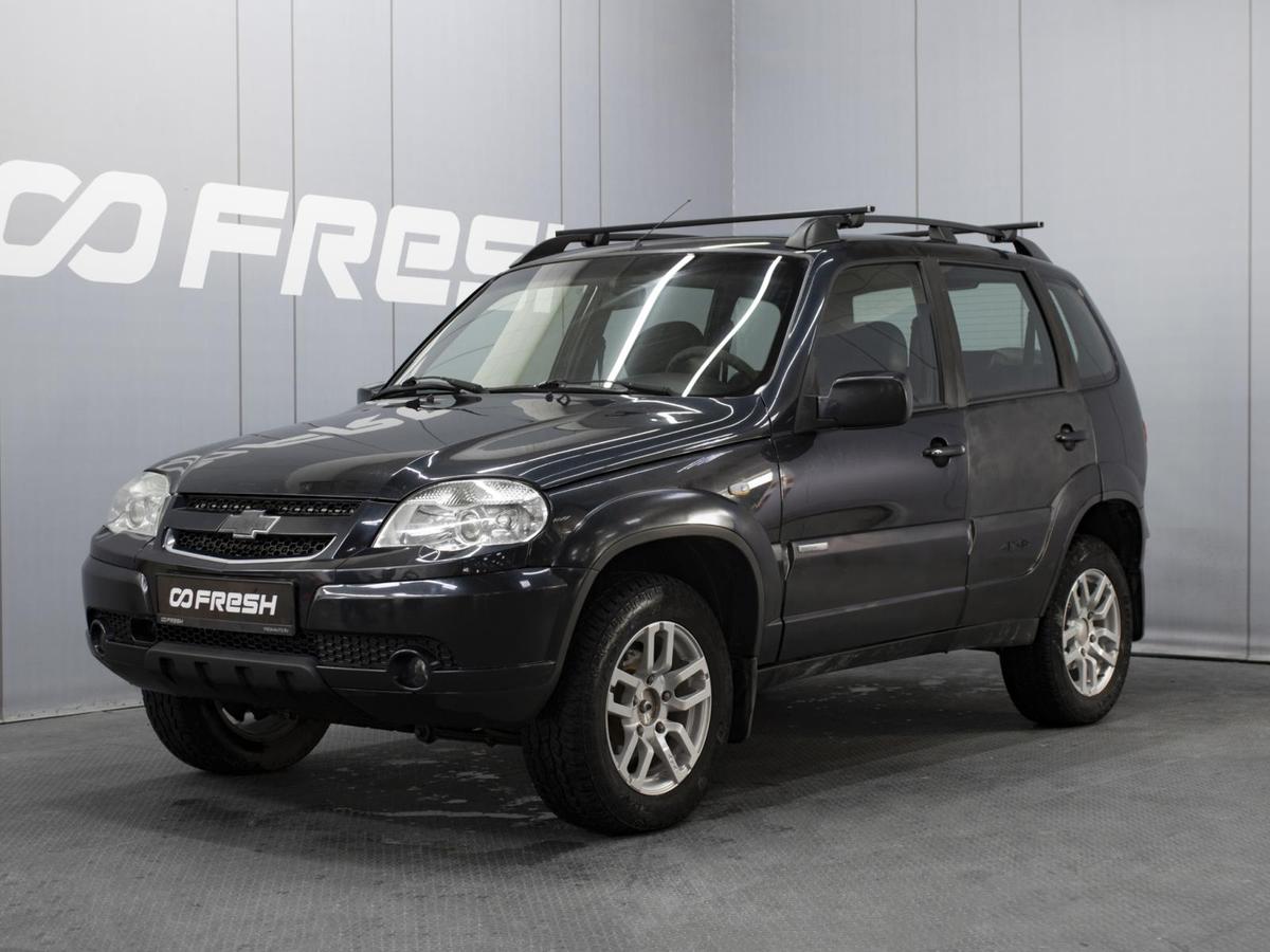 Внедорожник Chevrolet Niva 2011 года, 399000 рублей, Омск