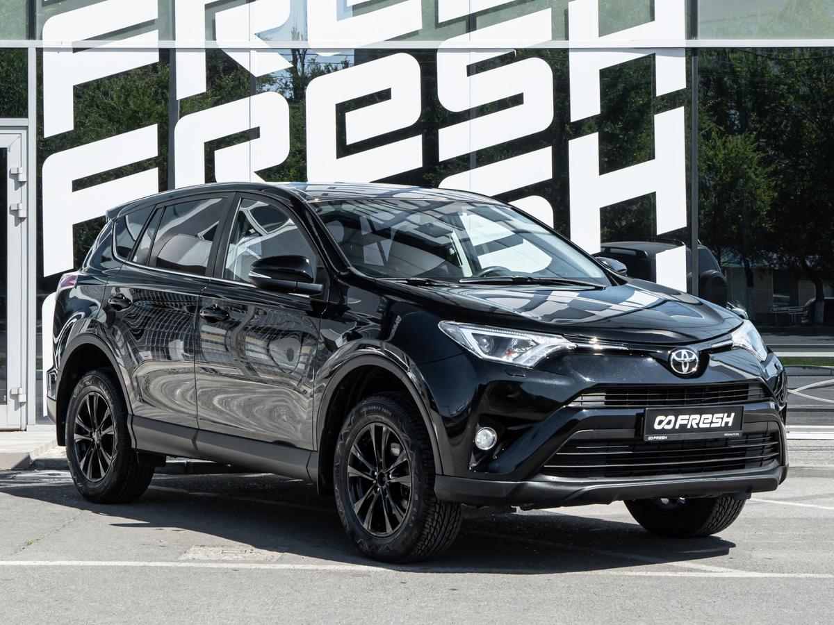 Внедорожник Toyota RAV4 2017 года, 2019000 рублей, Волгоград