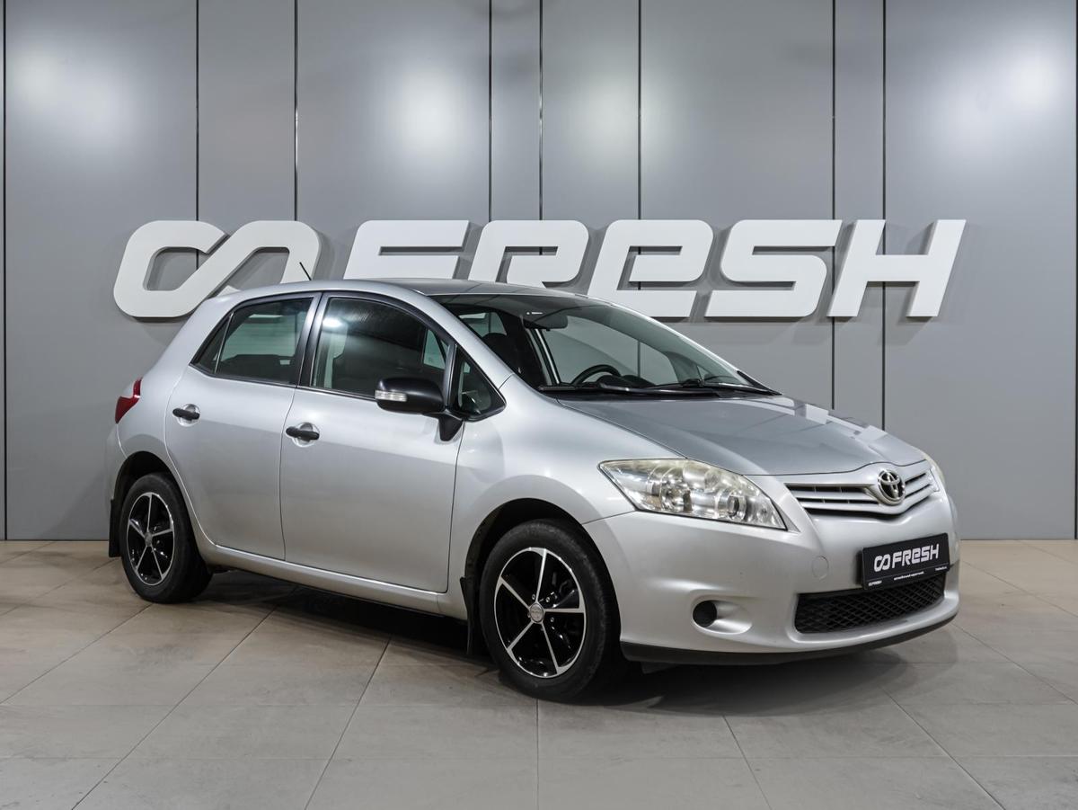 Хетчбэк Toyota Auris 2012 года, 949000 рублей, Воронеж