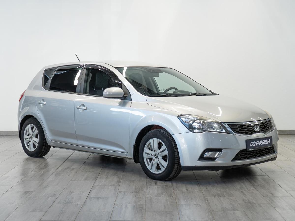 Хетчбэк Kia Ceed 2010 года, 799000 рублей, Саратов