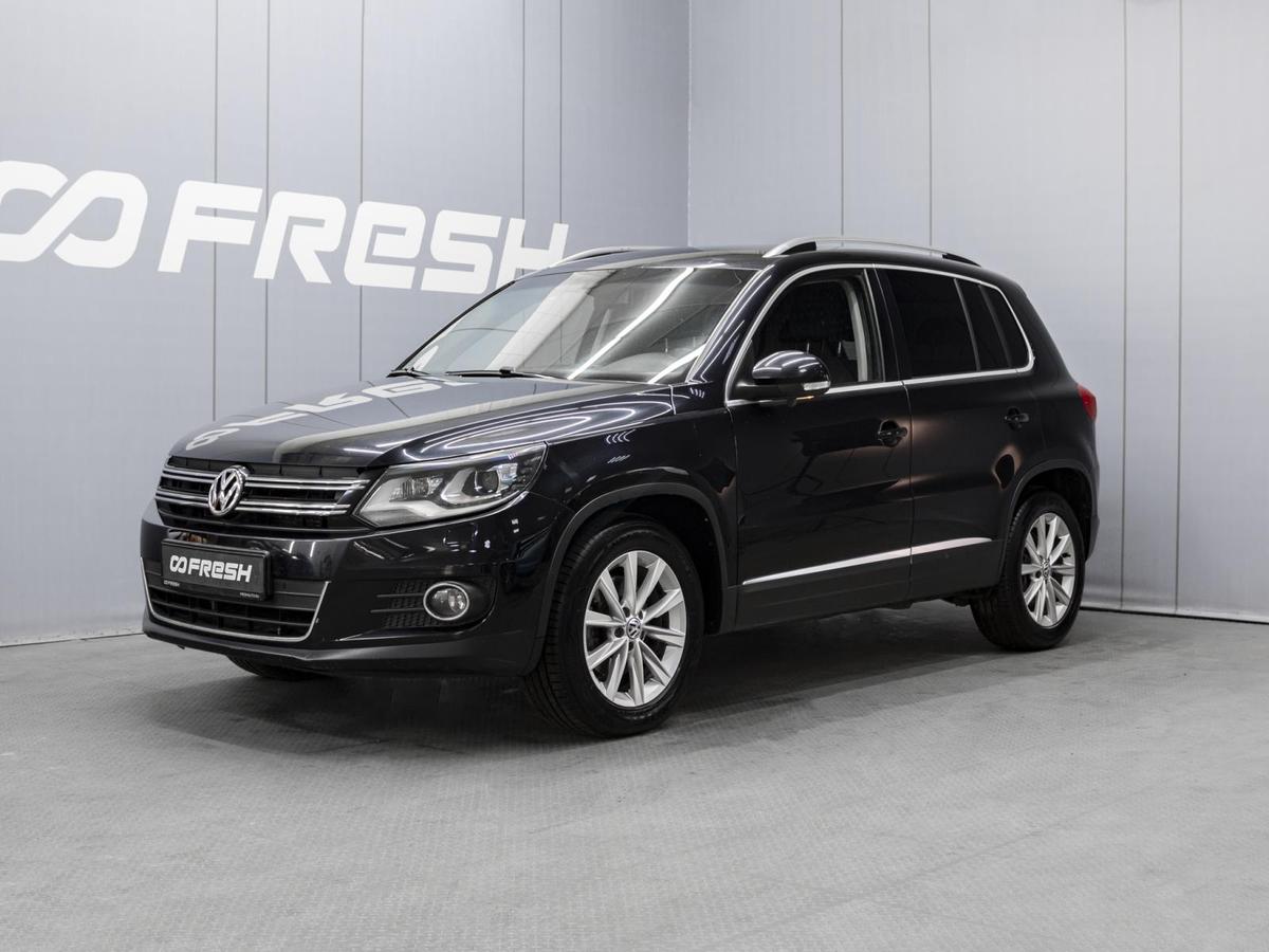 Внедорожник Volkswagen Tiguan 2011 года, 1290000 рублей, Омск